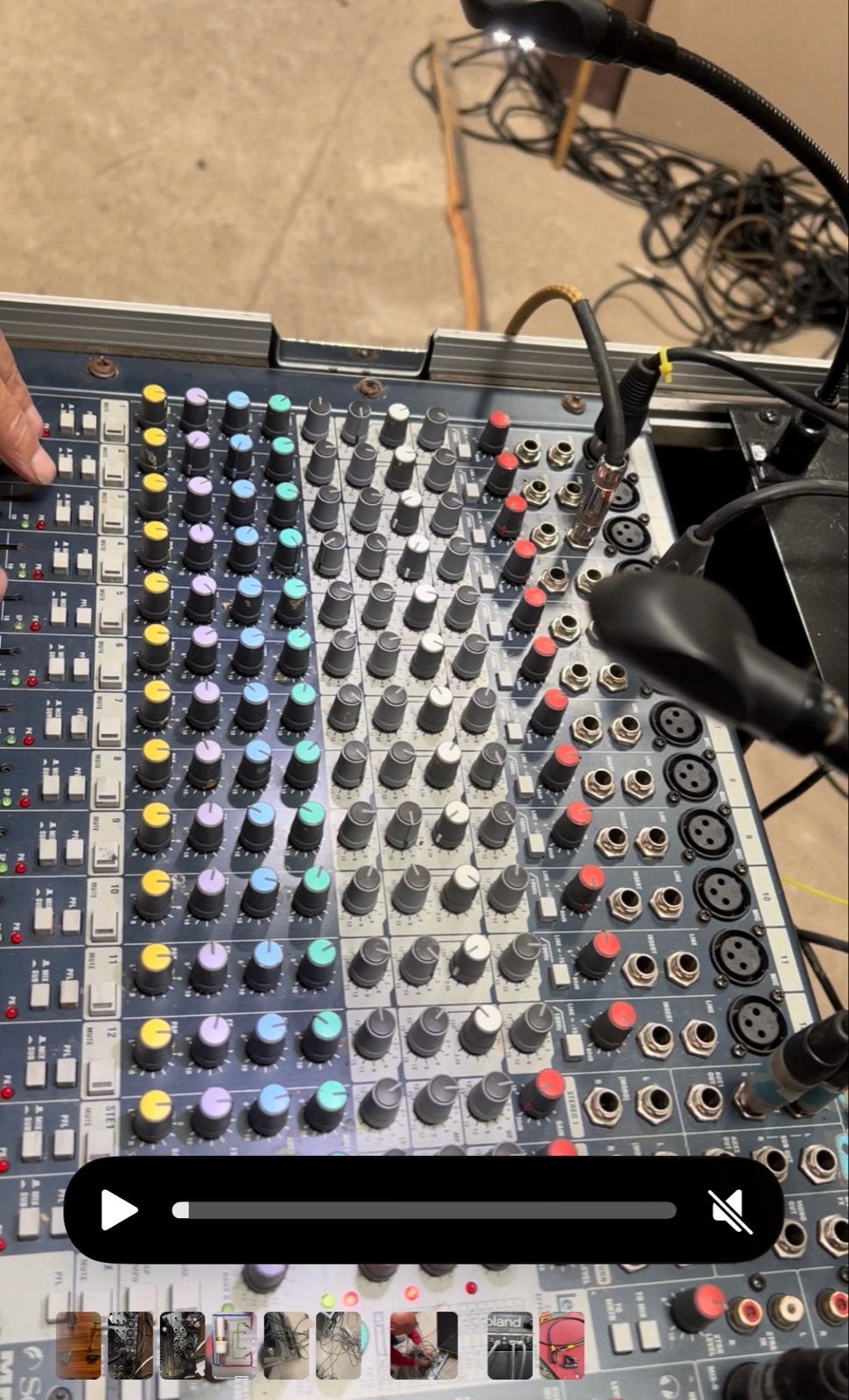 Soundcraft   MFXi 12/2 Mengpaneel Flightcase en Microfoons, Ophalen, Gebruikt, 20 kanalen of meer, Microfooningang