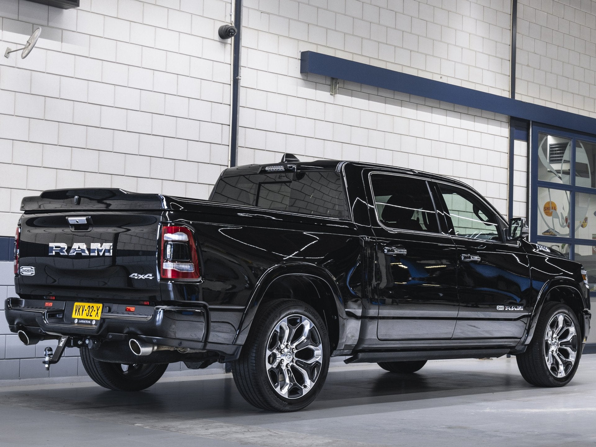 Dodge Ram 1500 LongHorn | Lucht | 360 | Pano 5.7 V8 Hemi, Auto's, Dodge, Automaat, Lichtsensor, Gebruikt, 5654 cc