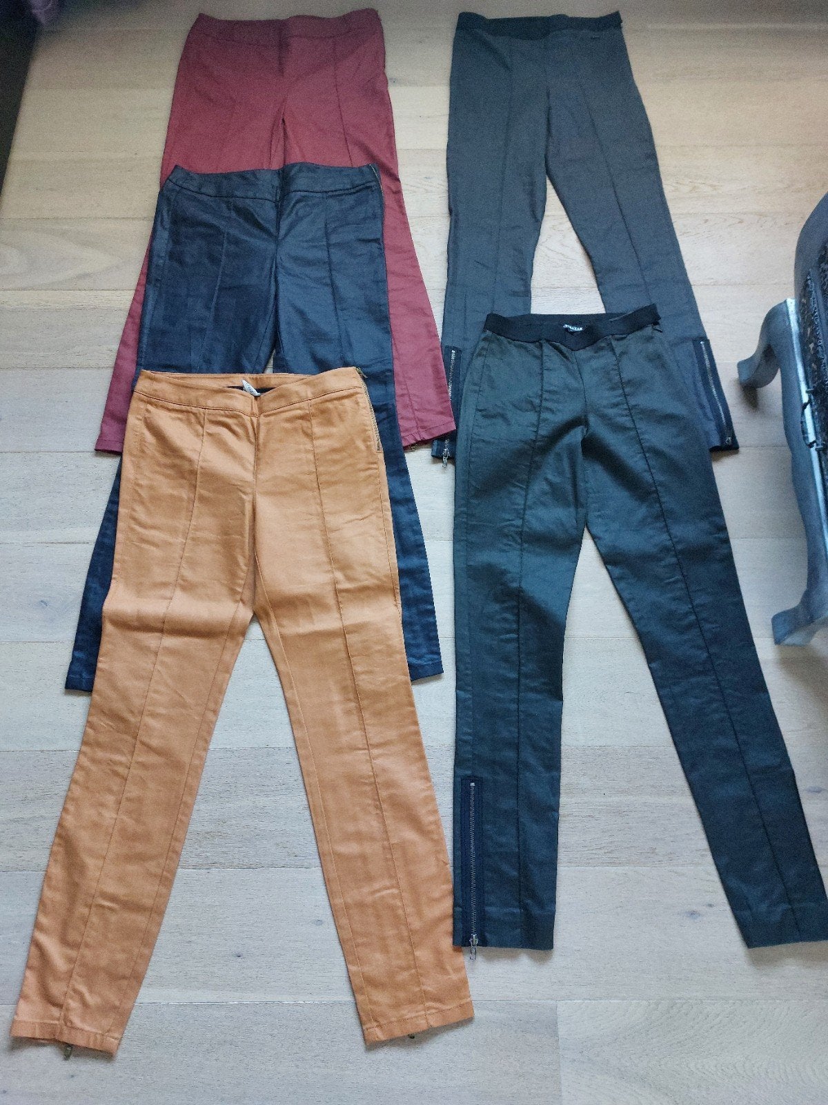 VIJF NIEUWE BROEKEN, 3x ESPRIT maat 36, 2x SUPERSTAR maat 34, Kleding | Dames, Nieuw, Ophalen of Verzenden, Maat 36 (S), Superstar Esprit