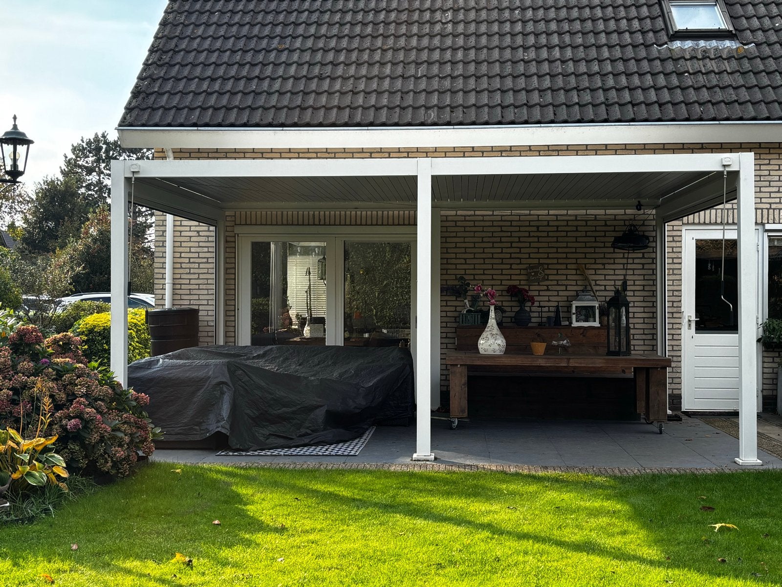Suns Lamellen Overkapping 3.60x5.30 met 2 Rota Screens, Ophalen, Zo goed als nieuw, Veranda