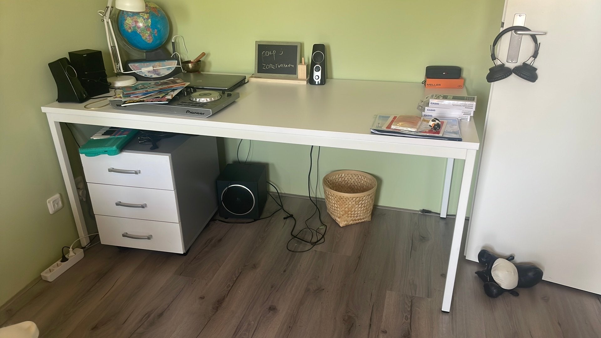 Bureau wit en ladekastje, Ophalen, Zo goed als nieuw