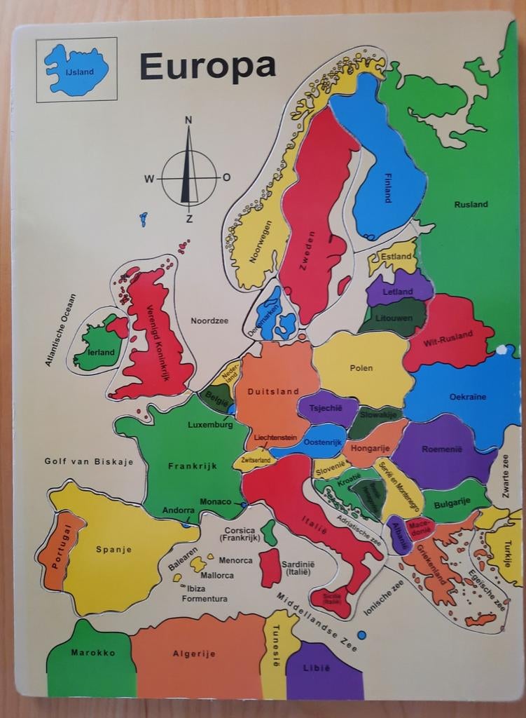 3 complete,  houten, topografische puzzels, 10 tot 50 stukjes, Ophalen of Verzenden, Zo goed als nieuw, Van hout
