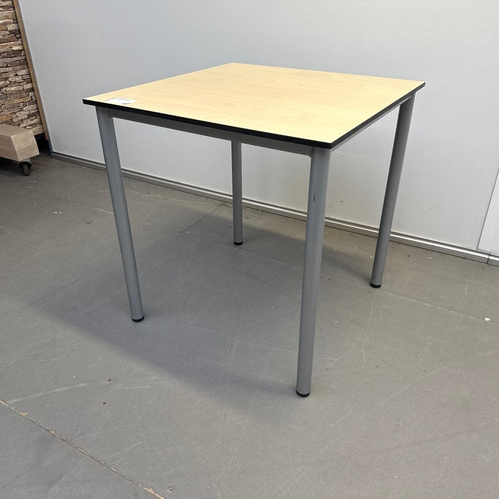 Gispen vierkante stevige tafel - 70x70 cm | trespa blad, Huis en Inrichting, Ophalen, Gebruikt, Vierkant, 75 cm of meer