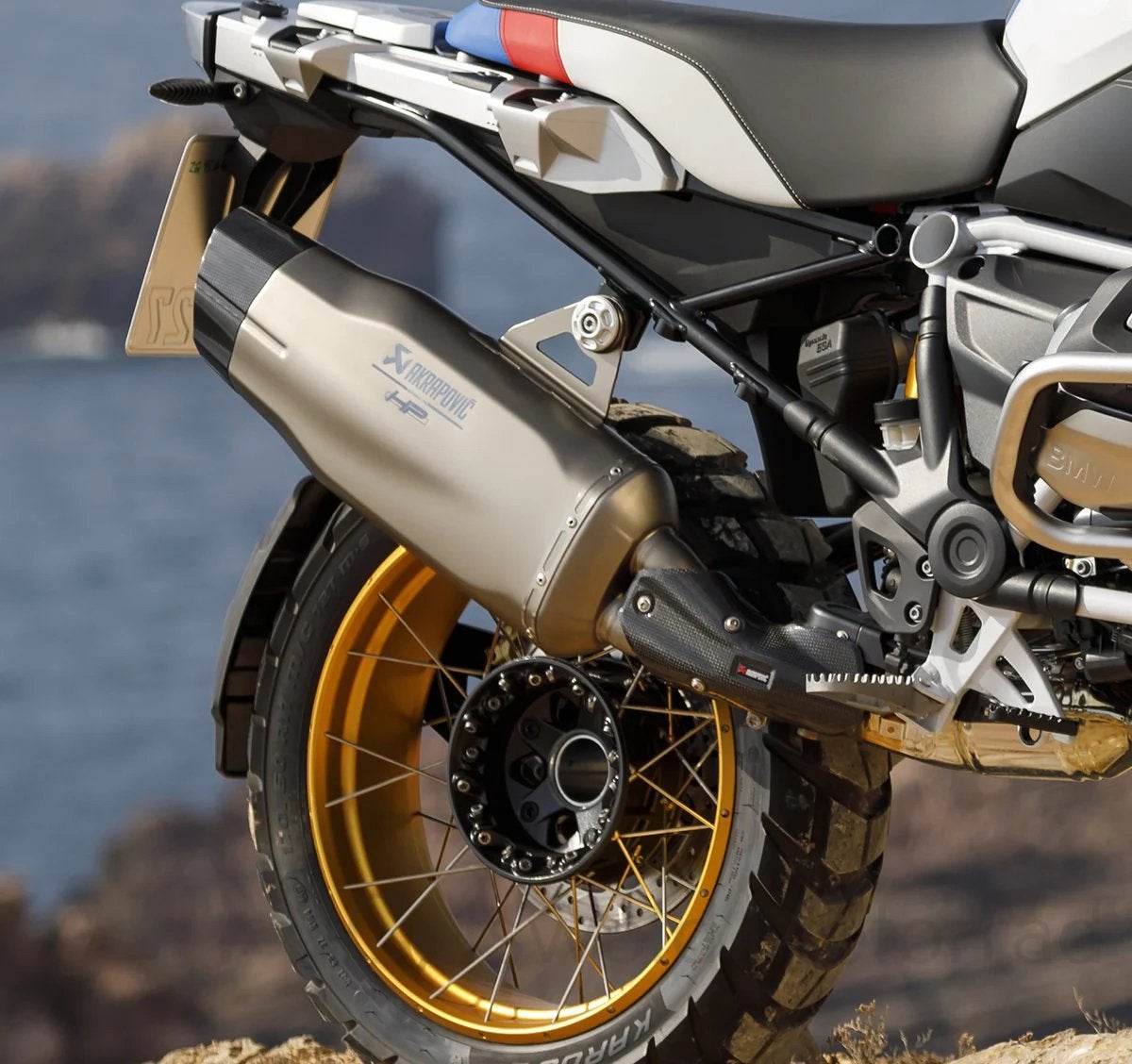 Akrapovič Uitlaat BMW R1250GS / GS Adv / RT Nieuwstaat, Ophalen of Verzenden