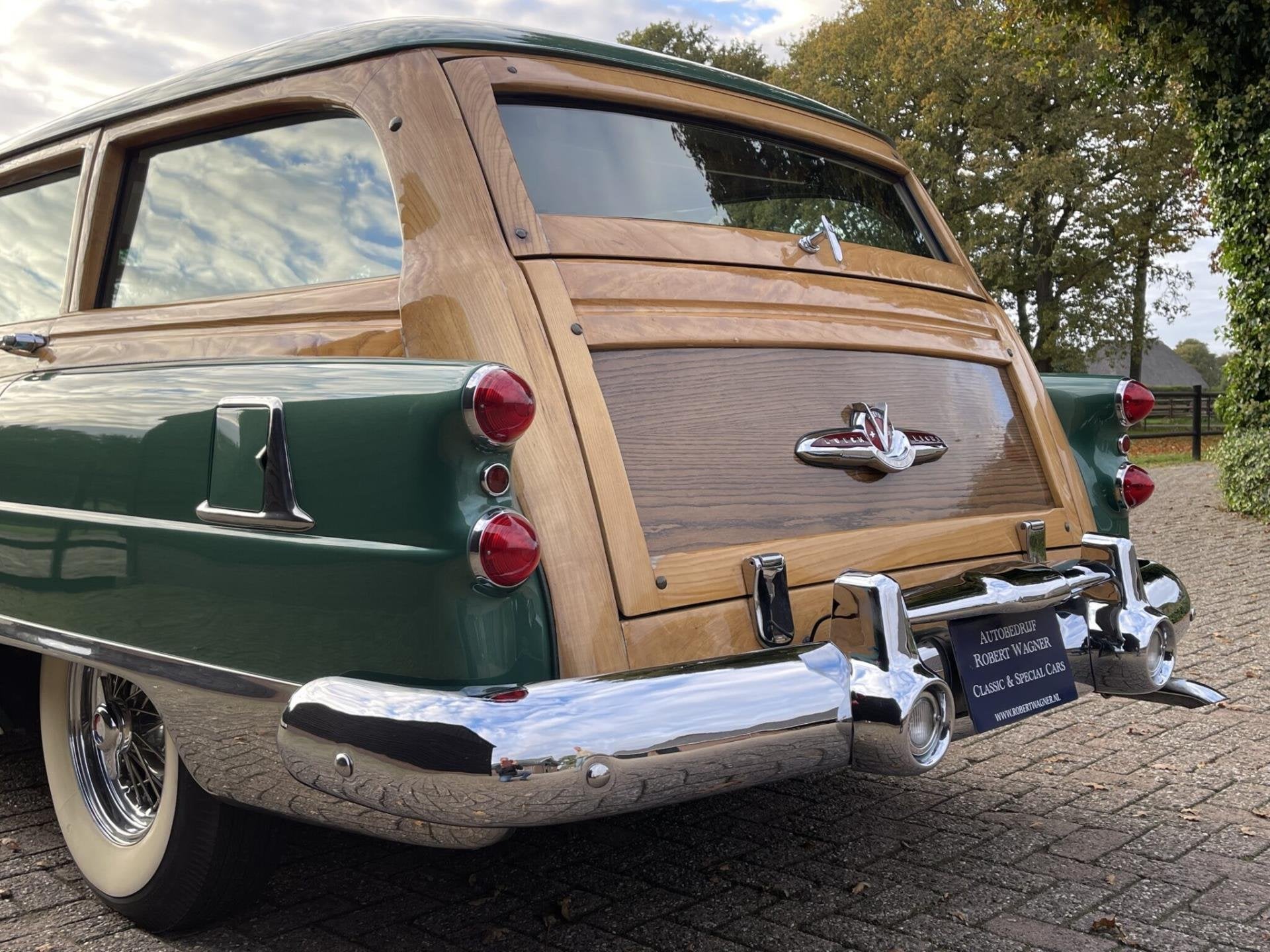 Buick Super V8 Wagon "Woody" gerestaureerd, foto 12