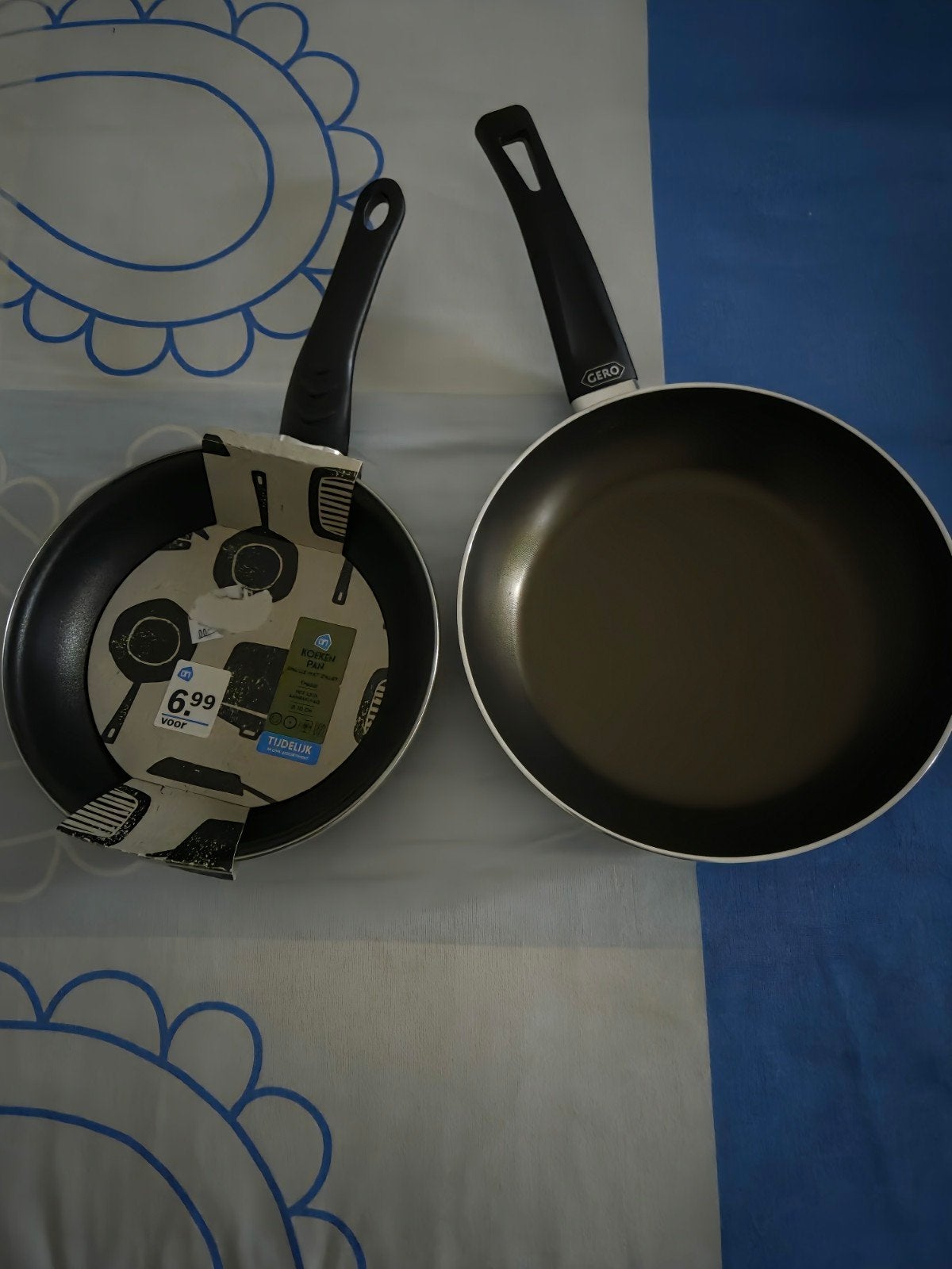 2 koekenpannen nieuw. 20 en 24cm, Ophalen of Verzenden, Nieuw, Rvs, Koekenpan