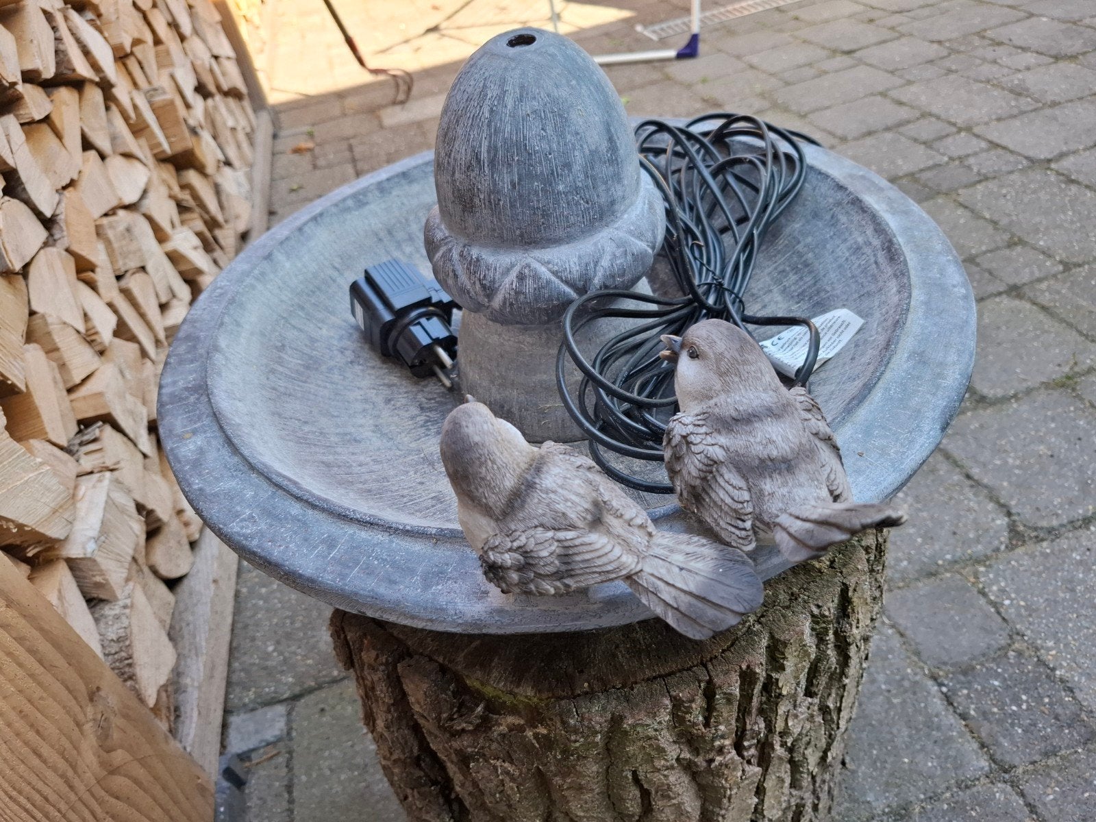 Leuke waterpartij met fontein en 2 vogels, Tuin en Terras, Ophalen