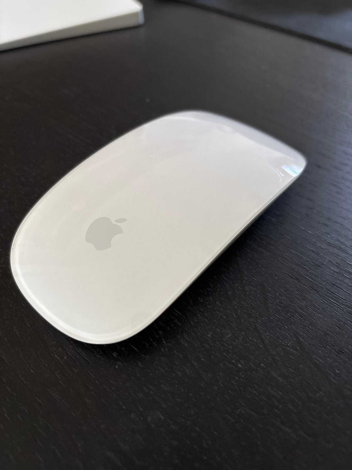Apple Magic Mouse 2 - Draadloze Bluetooth Muis, Computers en Software, Muizen, Zo goed als nieuw, Muis, Rechtshandig, Draadloos