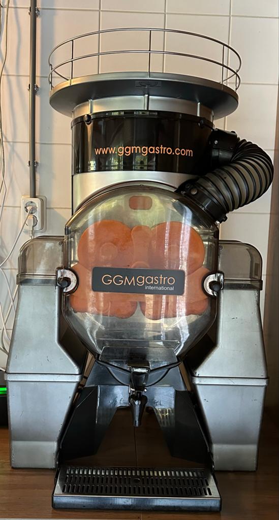 Professionele GGM Gastro Automatische Citruspers, Ophalen, Zo goed als nieuw, Elektrisch, Citruspers