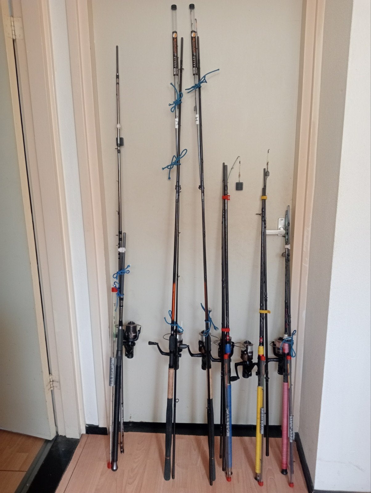 3feederhengels met molens tk aangeboden, Watersport en Boten, Ophalen, Zo goed als nieuw, Werphengel