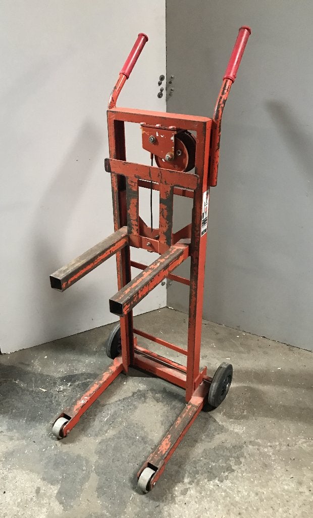 Stempellift, Overtoom, tot 300 kg, Ophalen, Gebruikt