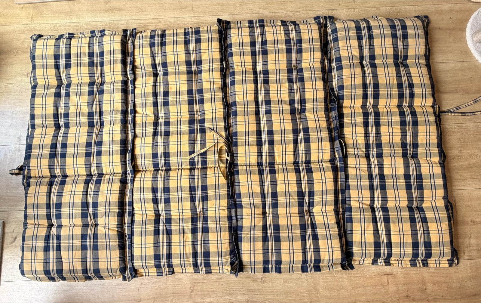 4 geruite tuinstoelkussens - gebruikt, Tuin en Terras, Tuinmeubel-accessoires, Ophalen, Gebruikt