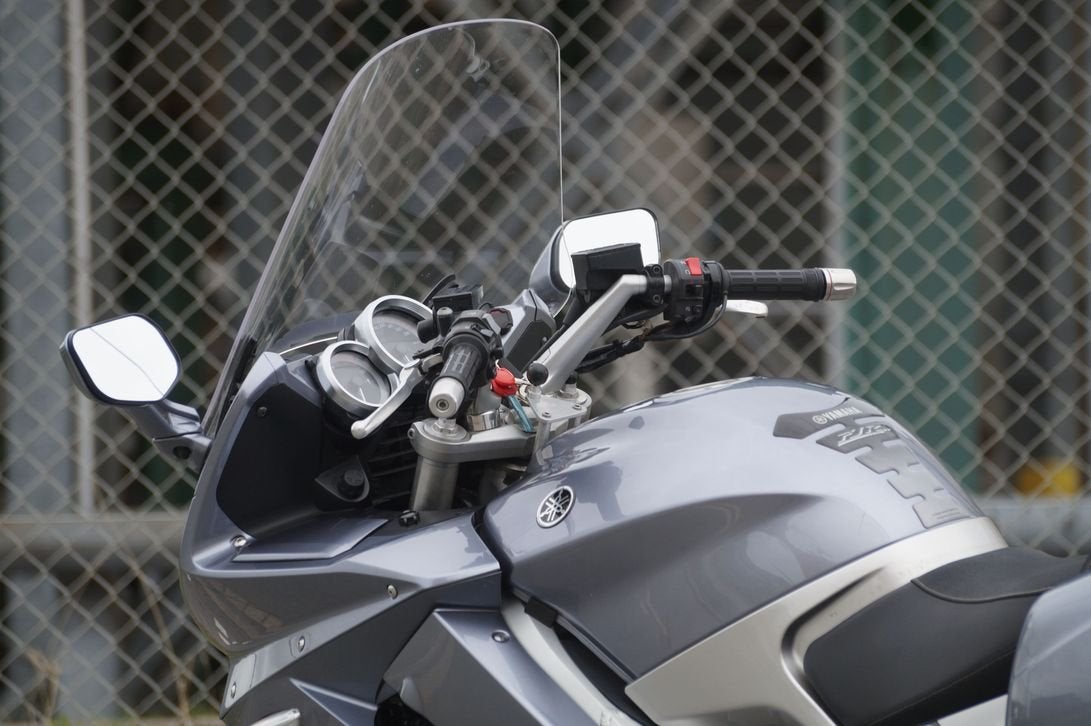 YAMAHA FJR 1300 (bj 2006), 4 cilinders, Motorrijbewijs A, Bedrijf, Onbekend