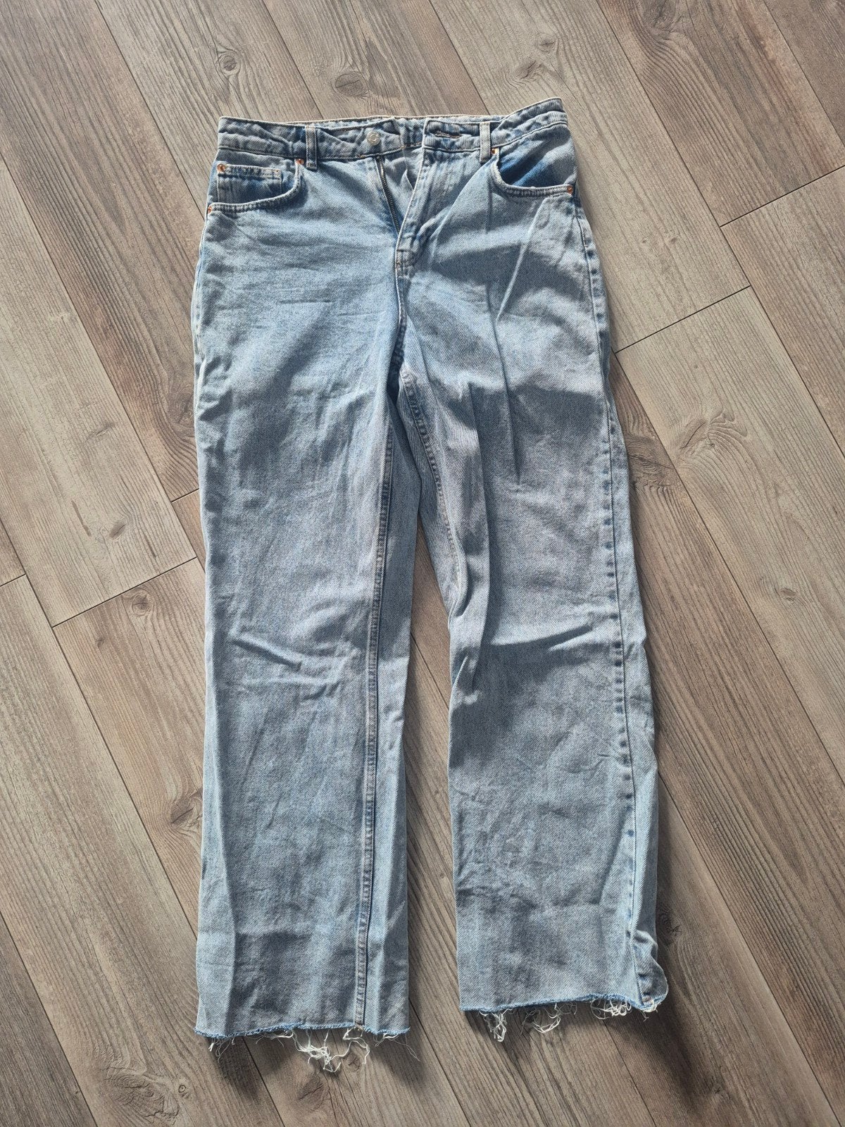 Lichtblauwe jeans met wijde pijpen, maat W27, Ophalen of Verzenden, Zo goed als nieuw, Blauw, W27 (confectie 34) of kleiner