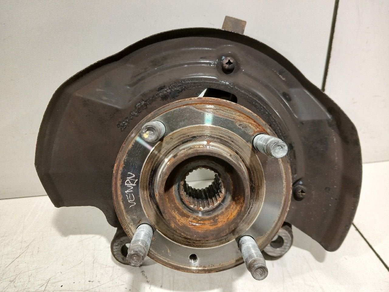 Wielnaaf rechts voor Opel Karl, Onderdelen@venauto.nl, Van der Ven Autorecycling B.V., Gebruikt, Ettenseweg 76, 4706 PB Roosendaal, The Netherlands