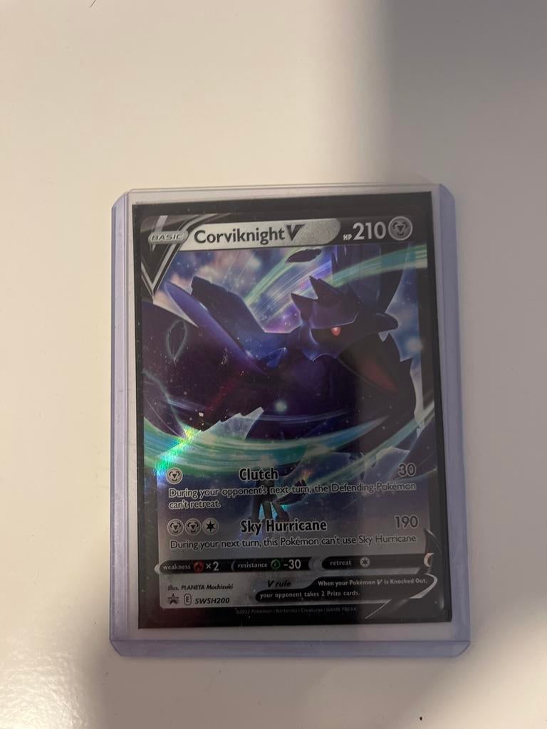Pokemonkaart Corviknight V SWSH200 - Zo goed als nieuw, Ophalen of Verzenden, Zo goed als nieuw, Losse kaart, Foil
