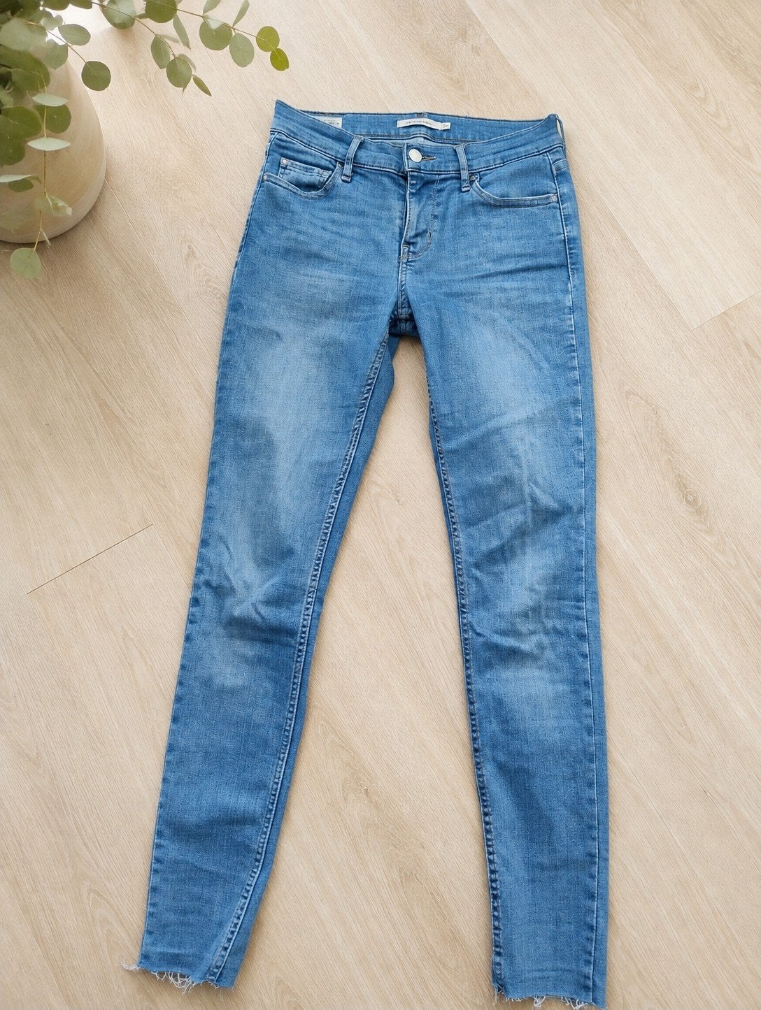 Levi's 710 Super Skinny Jeans W26 L30, Blauw, Ophalen of Verzenden, Zo goed als nieuw, W27 (confectie 34) of kleiner