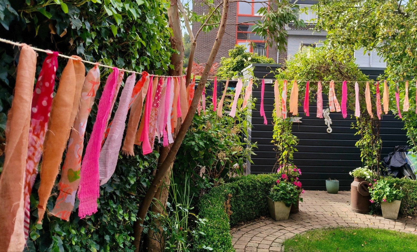 Ibiza Linten Slinger 7m Roze Oranje, Ophalen of Verzenden, Nieuw, Versiering, Verjaardag