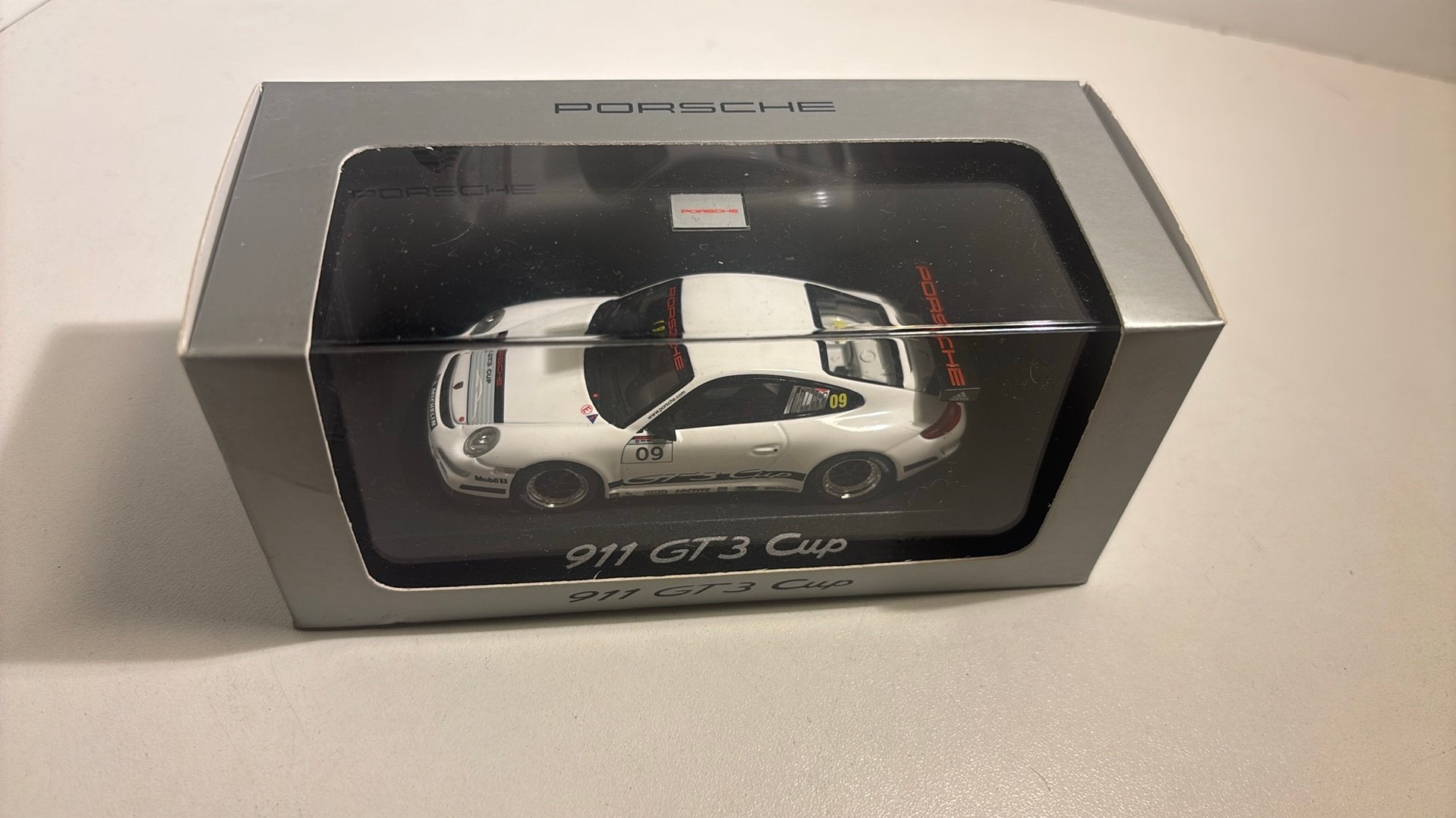 Porsche 911 gt3 cupe 09 minichamps 1.43, Auto, Ophalen of Verzenden, MiniChamps, A