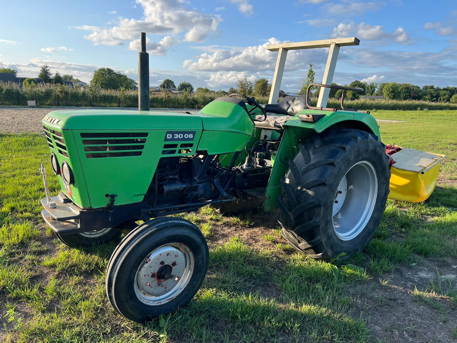 Deutz D3006, PZ135, Lely kunstmeststrooier, sleep, Ophalen, Akkerbouw, Grondbewerking