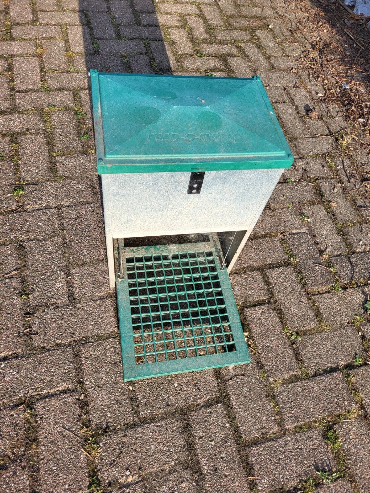 Voersilo voor kippen of ander pluimvee, de Feedomatic, Dieren en Toebehoren, Ophalen of Verzenden, Gebruikt, Drinken en Voederen