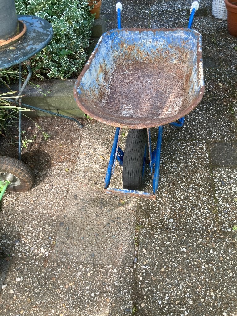 T.K. nog goede en gebruikte kruiwagen, Ophalen, Gebruikt, Handmatig