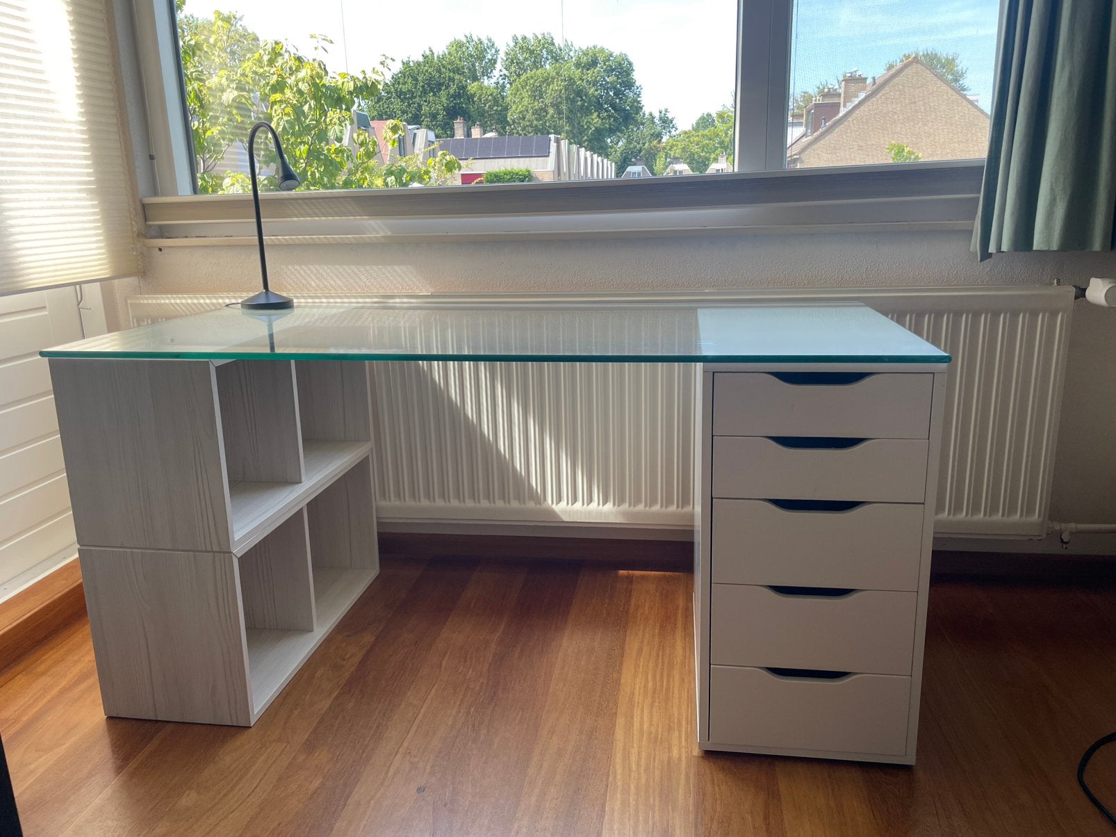 Wit bureau (modulair)  + bureaustoel (zwart), Huis en Inrichting, Bureaus, Ophalen, Met lades, Gebruikt, Wit