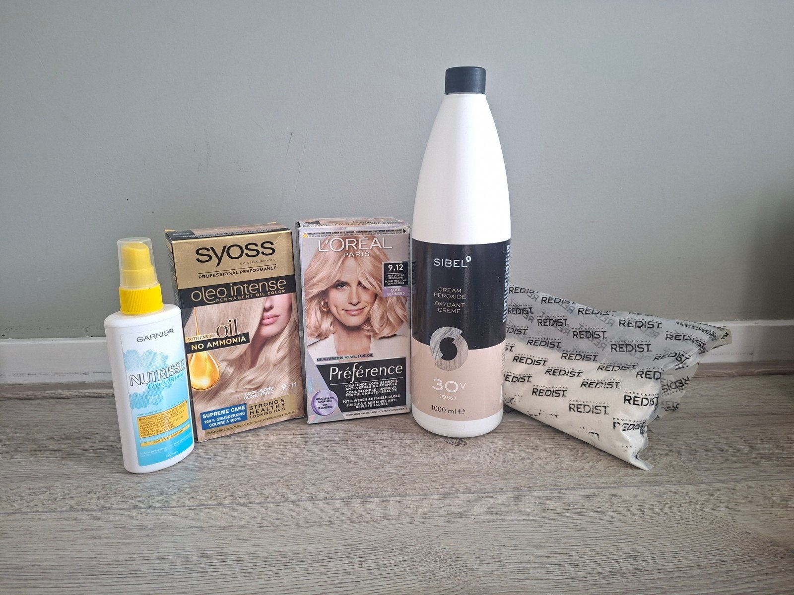 Haarverf en benodigdheden - Blond en ontkleuren, Ophalen of Verzenden, Gebruikt, Overige typen