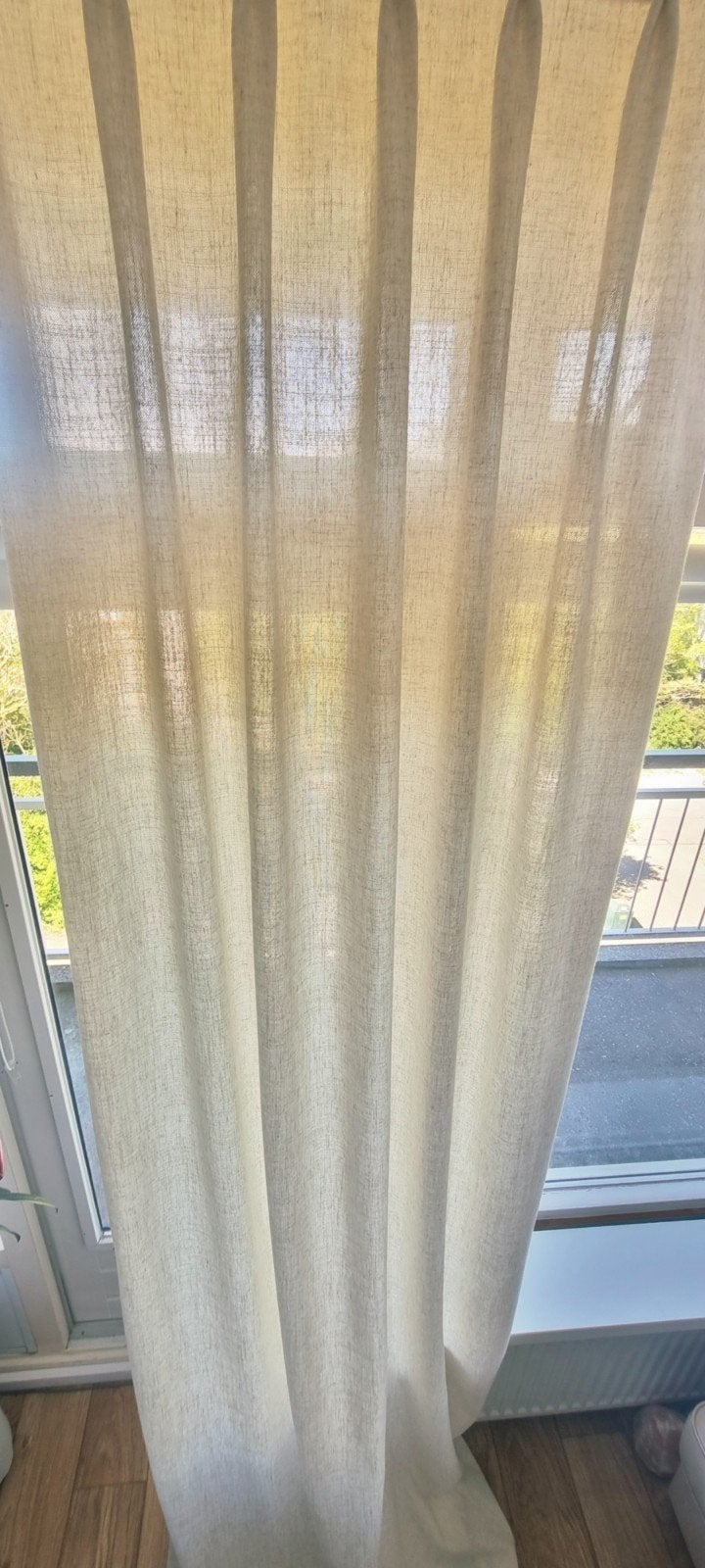 Nieuwe lichtdoorlatende gordijnen off-white/crème-beige, Kwantum, Beige, Nieuw, Ophalen of Verzenden