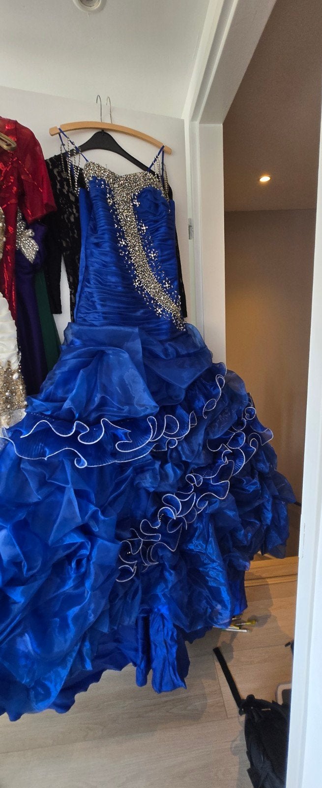 Prachtige blauwe galajurk met zilveren details, Galajurk, Blauw, Ophalen of Verzenden, Zo goed als nieuw
