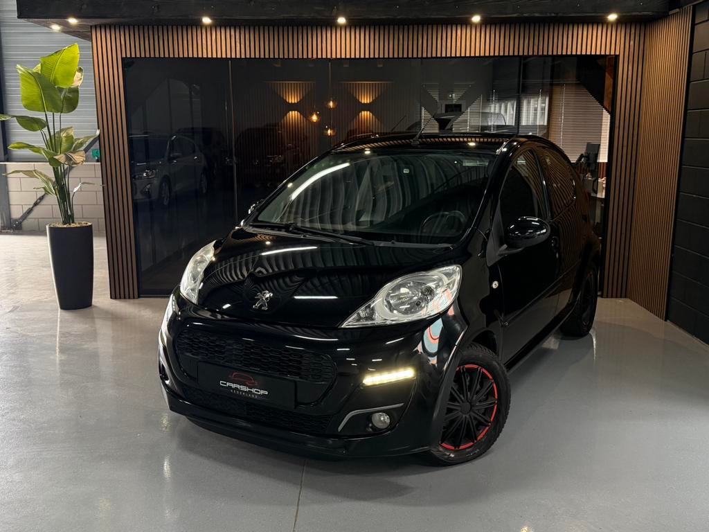 Peugeot 107 1.0 12V ENVY! CARPLAY/AIRCO/1JAARAPK/ELECRAMEN, Voorwielaandrijving, Stof, Zwart, 4 stoelen
