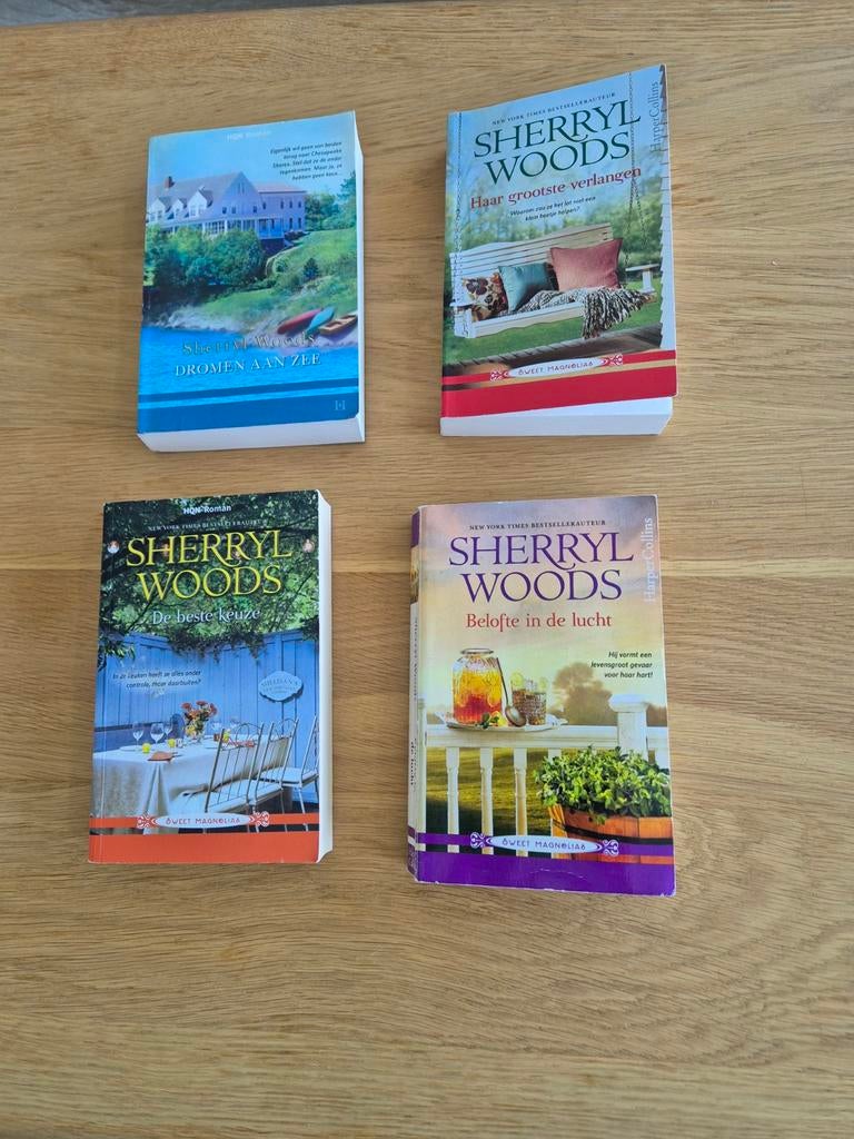Sherryl Woods - Sweet Magnolias serie (4 boeken), Boeken, Ophalen of Verzenden, Gelezen, Sherryl Woods, Nederland
