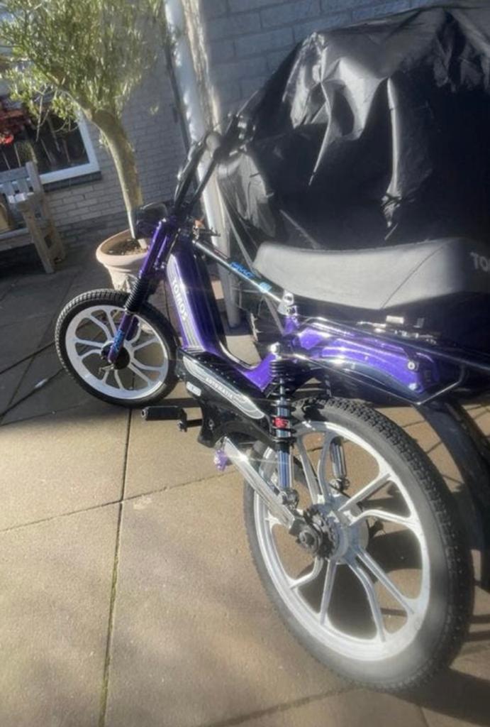 GEZOCHT tomos rollend frame., Fietsen en Brommers, Brommers | Tomos, Ophalen, Maximaal 45 km/u, 65 cc, 2 versnellingen