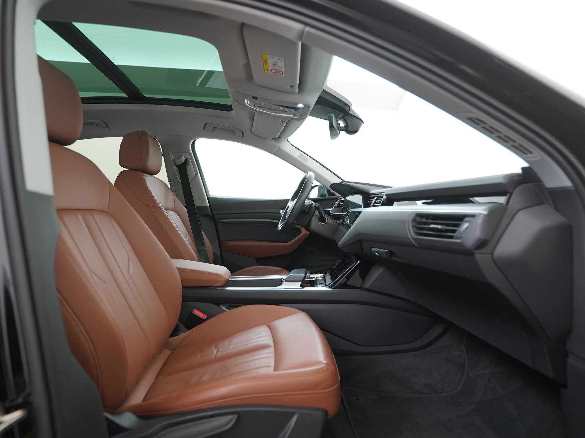 Audi e-tron Sportback 55 quattro Advanced 95 kWh | SOH 95% |, Auto's, Automaat, Stof, 95 kWh, Zwart