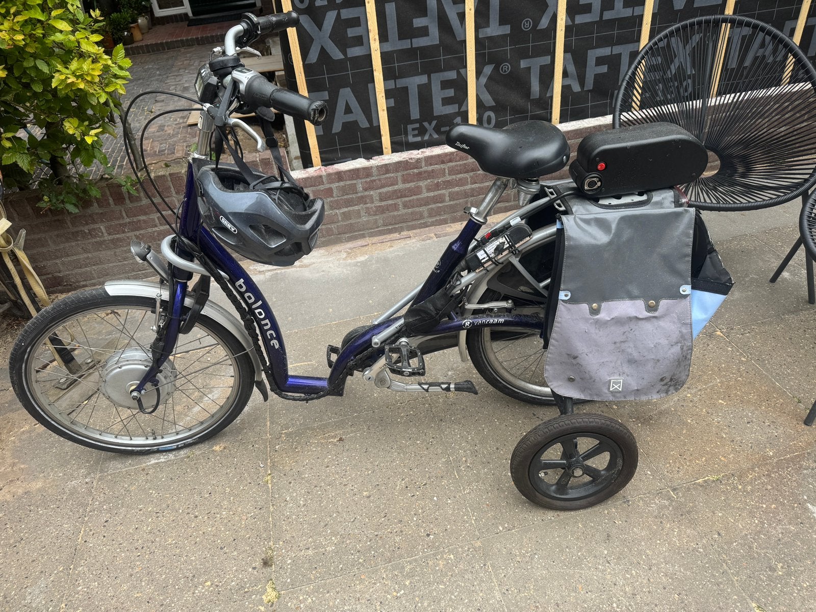 Lage instap elektrische fiets driewiel van raam, Ophalen, Zo goed als nieuw