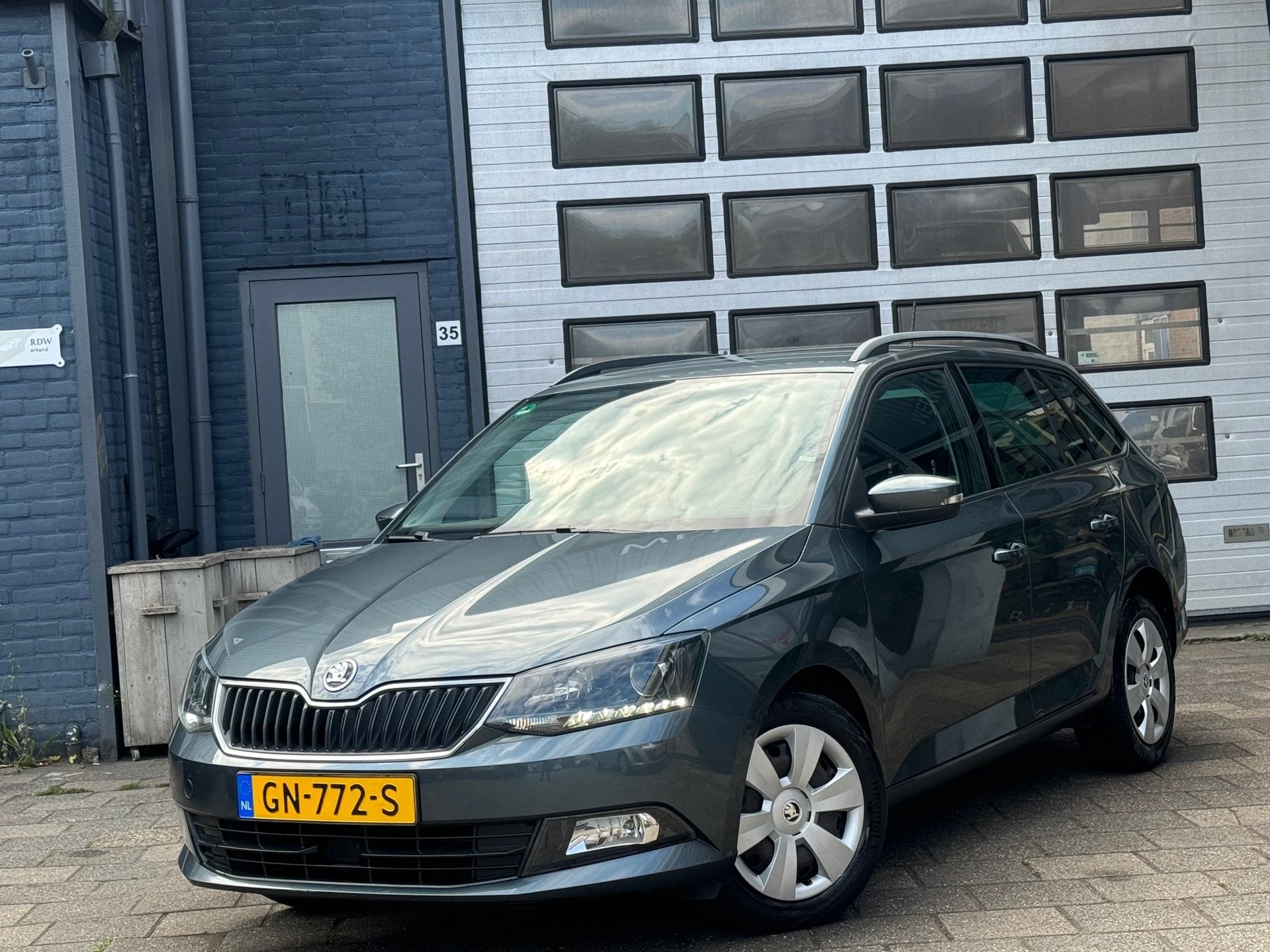 Skoda Fabia Combi 1.2 TSI Ambition | Airco | ACC | DSG | N.A, Auto's, LED verlichting, Origineel Nederlands, 1100 kg, Zilver of Grijs