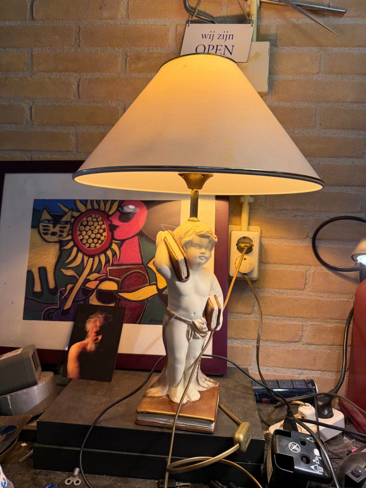 Antiek schemerlampje met cherubijn, 50 cm hoog, Ophalen of Verzenden