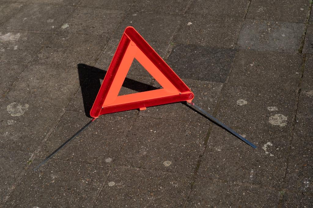 Gevaren driehoek in hoes Volvo, Ophalen, Gebruikt