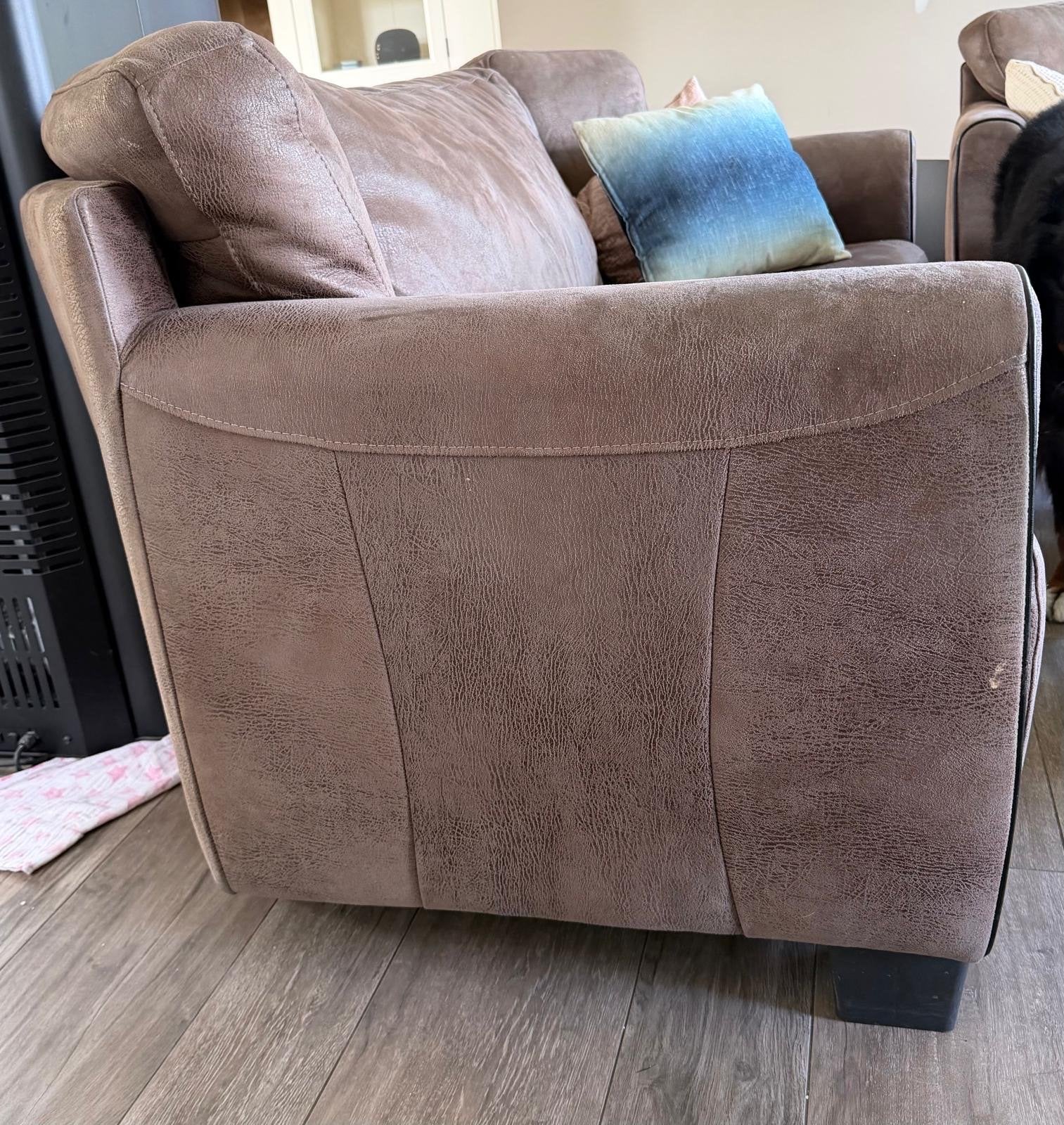 Foto 3 van Complete landelijke zithoek: 2-zits, 3-zits, fauteuil, hocke