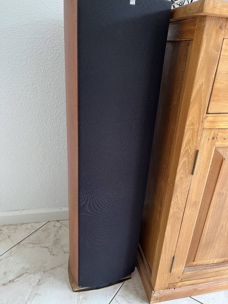 KEF Vloerstaande Luidspreker - Goede Staat, verlaagde prijs, Audio, Tv en Foto, Vloerstaande luidspreker, Gebruikt, 120 tot 150 watt