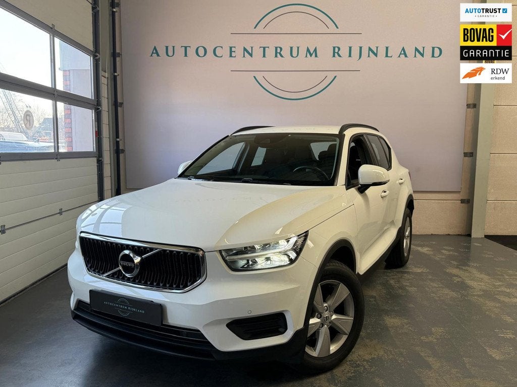 Volvo XC40 Momentum Core Automaat, Carplay, Camera, Auto's, Volvo, 129 pk, Wit, Origineel Nederlands, Bedrijf