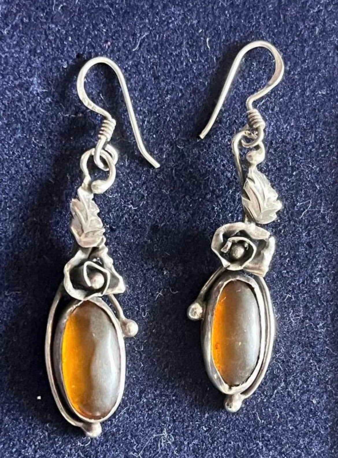 Art Nouveau stijl zilveren  oorbellen met Barnsteen, Sieraden, Tassen en Uiterlijk, Antieke sieraden, Ophalen of Verzenden, Overige materialen