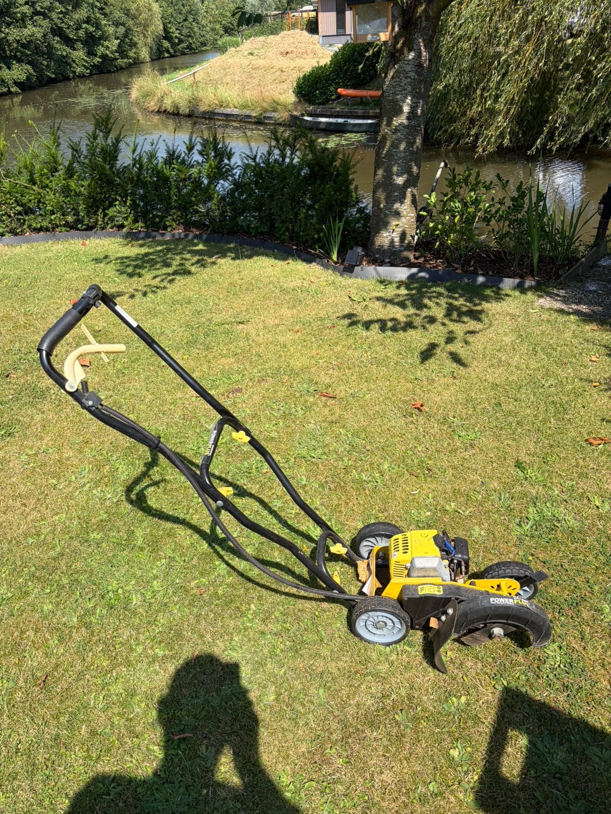 Kant snijder Benzine, Ophalen, Zo goed als nieuw, Minder dan 30 cm