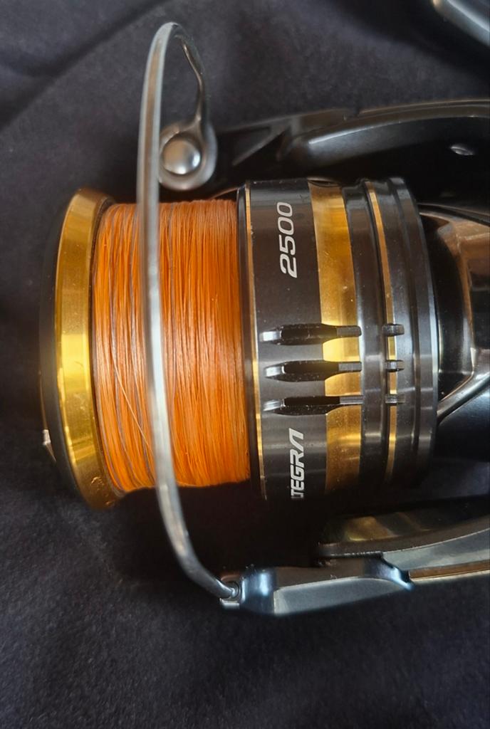 Shimano ultegra 2500 fd molen met lijn, Ophalen of Verzenden, Zo goed als nieuw, Molen