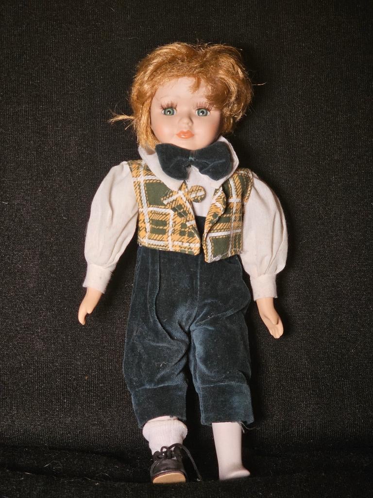 Vintage Doll, Ophalen of Verzenden, Zo goed als nieuw, Babypop