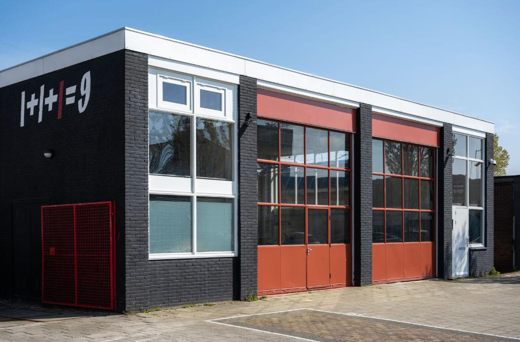 Kantoor / creatieve ruimte te huur Elementenstraat 16, Huur, Bedrijfsruimte