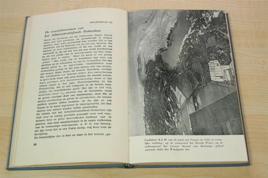 Voorne [1952] — Historie, Natuur En Landschap, Boeken, Ophalen of Verzenden, Gelezen