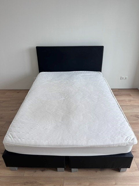 Boxspring incl. matras en topper