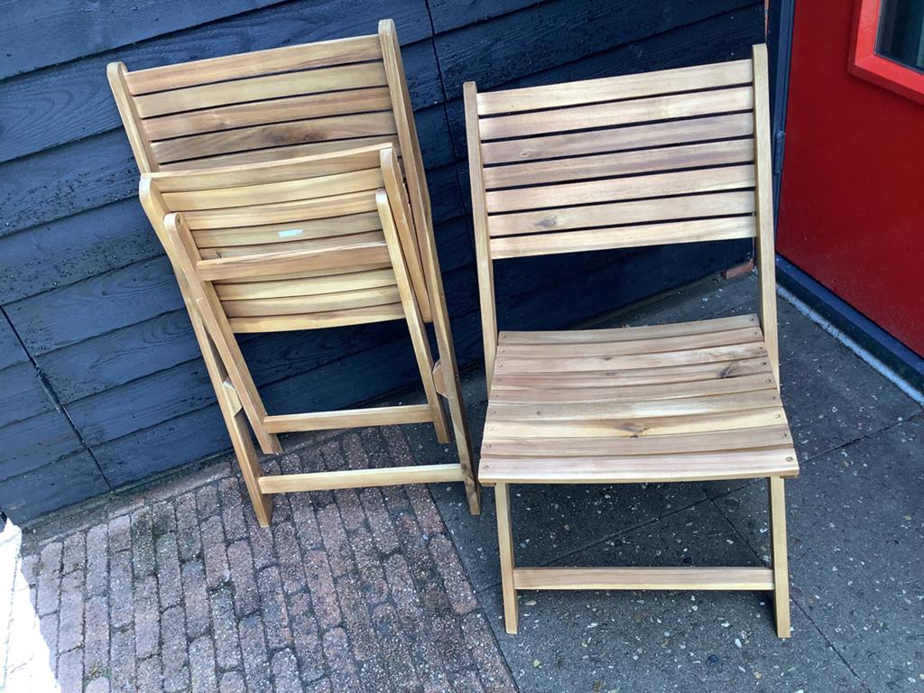 Twee klaptuinstoelen, Ophalen, Nieuw, Hout