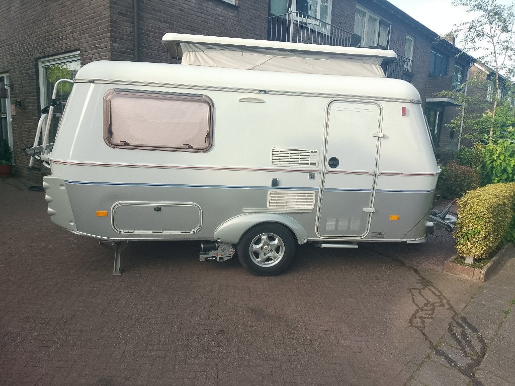 Eriba touring GT Triton 420- mover- voortent/luifel 2005, Caravans en Kamperen, Caravans, 2 aparte bedden, Treinzit, 750 - 1000 kg